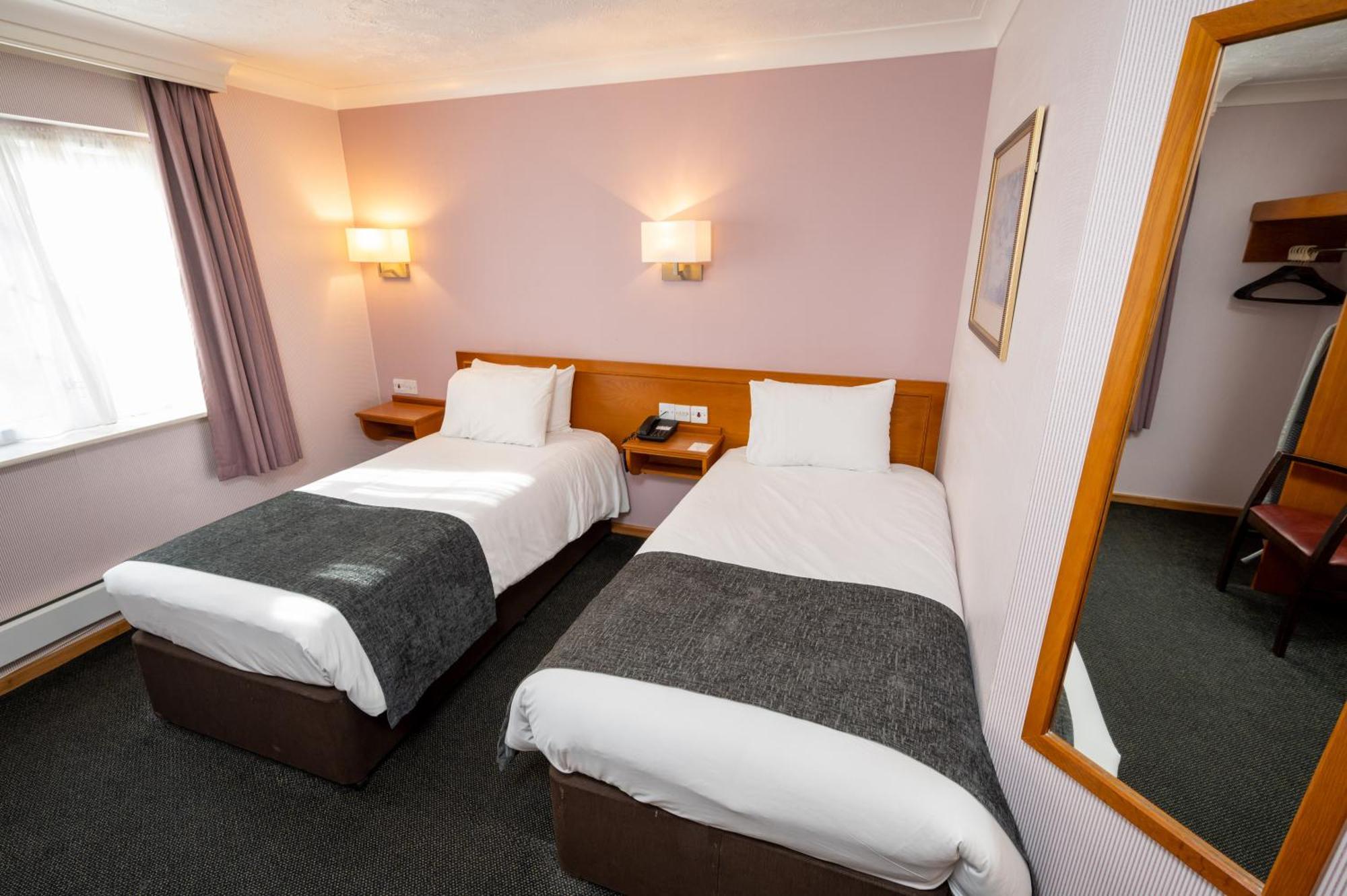 Bridge Hotel 2*
