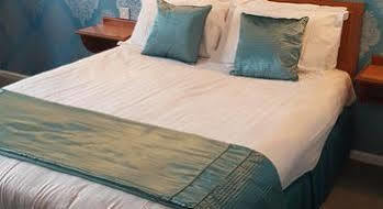 Hotel Bridge Clevedon